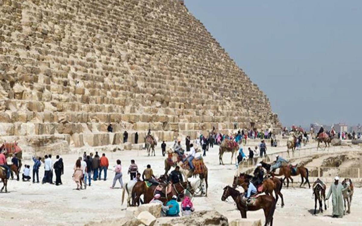 quad biking to see how the card looks