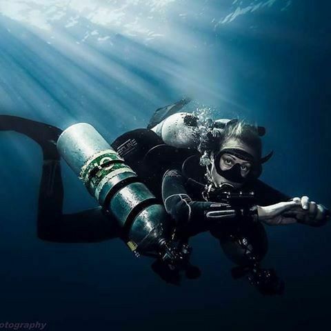 6Deep diver PADI Course